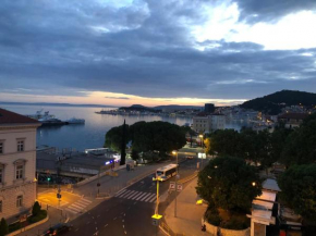 5th FLOOR Apartment- Harborview